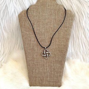 BICo‎ Signed Dolphin Pendant Necklace Dancing Fish Silver Tone Metal 13811